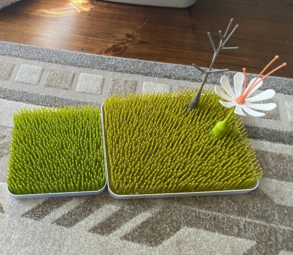 Boon Grass Baby Bottle Drying Rack Green w/ Accessories